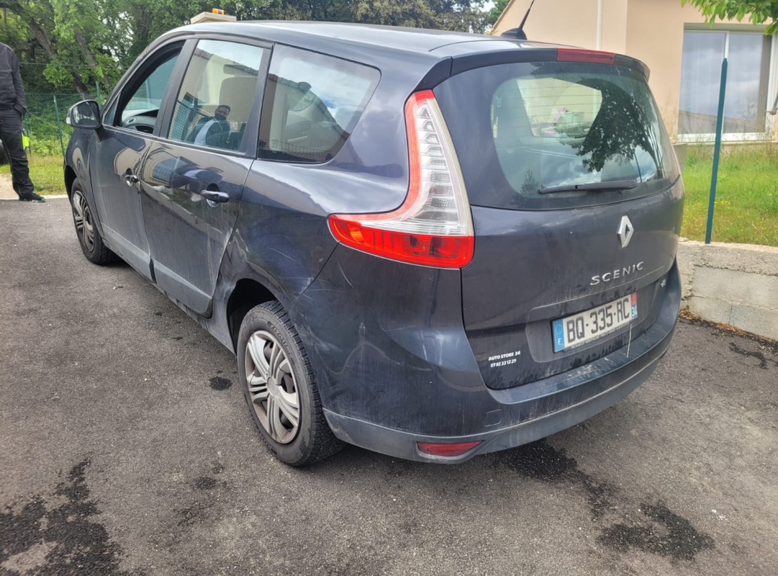 Reprise de voiture renault scenic en panne à Toulon