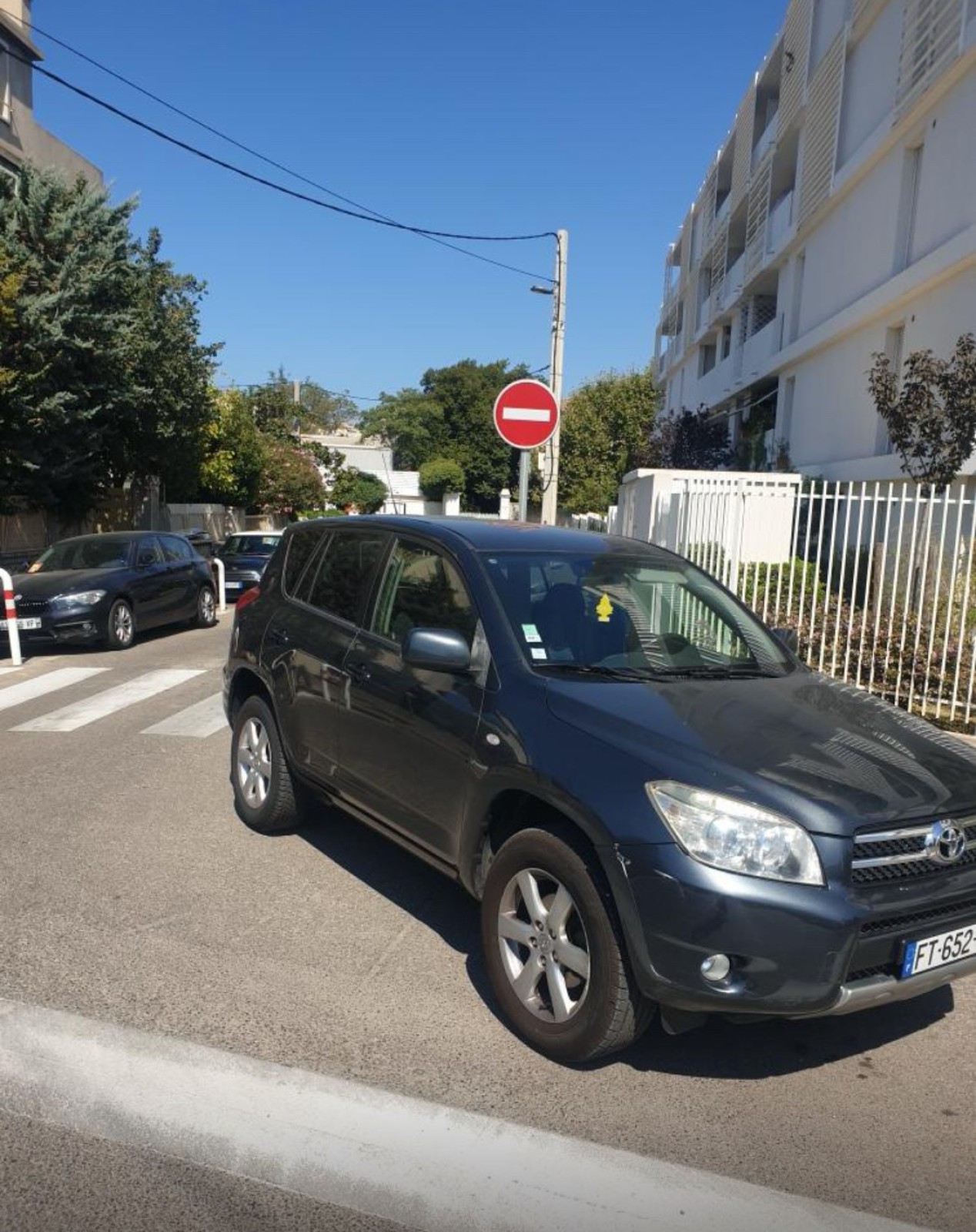 Rachat Toyota RAV4 sans contrôle technique à Fréjus